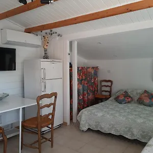 https://chalet-au-pied-du-mont-ventoux.fr-provencehotel.com